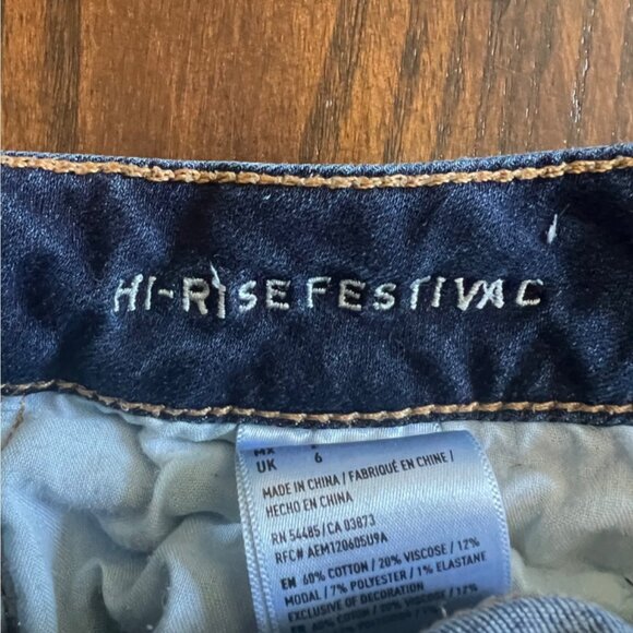 American Eagle Outfitters Hi-Rise Festival Distressed Denim Jean Shorts Size 2 - Picture 5 of 9